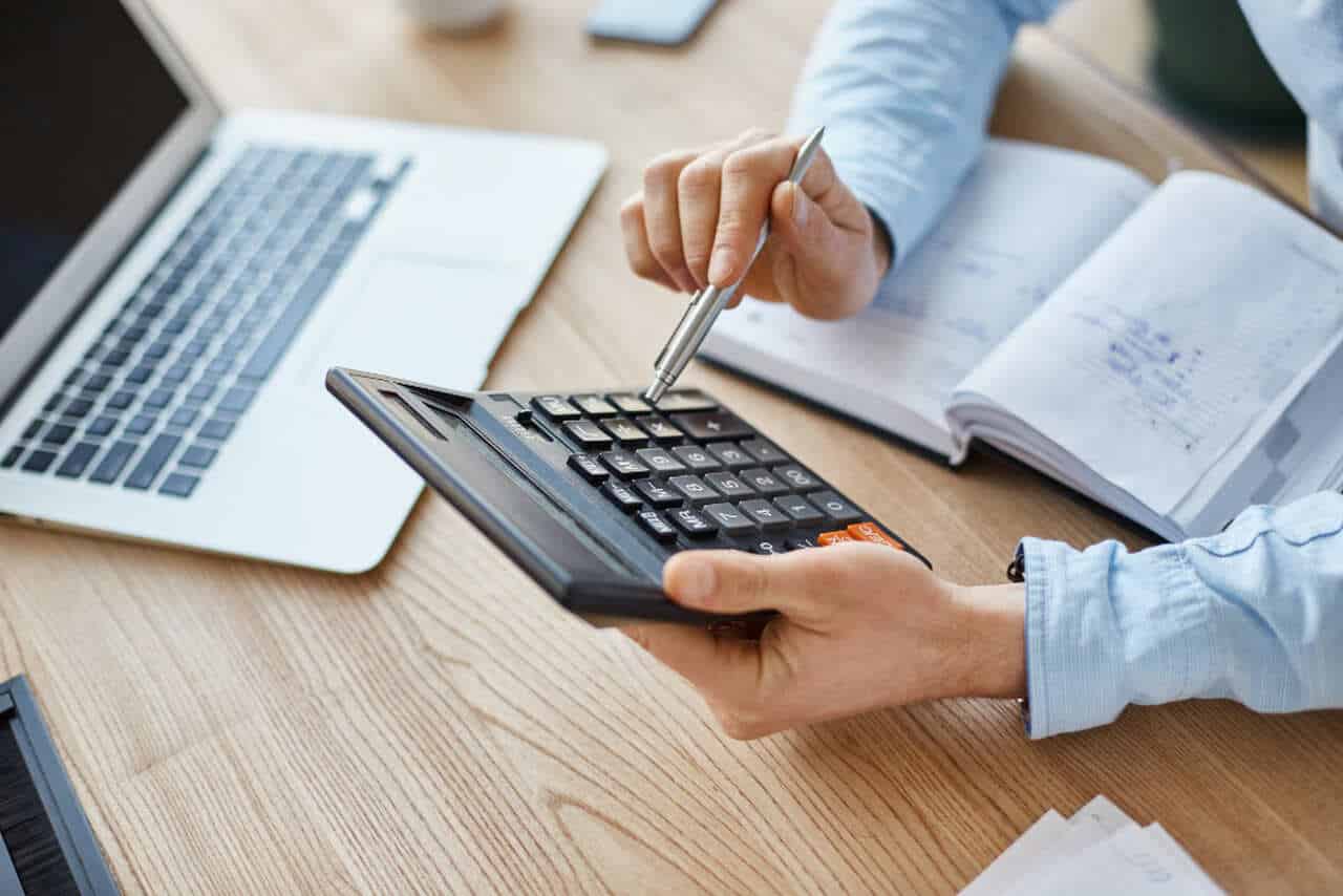 contabilidade holding