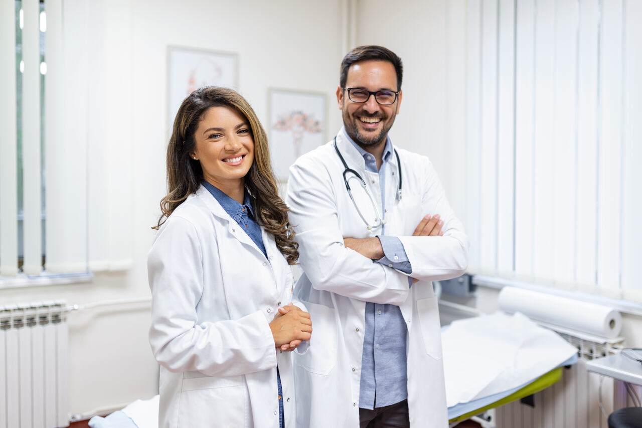 como abrir uma clínica médica