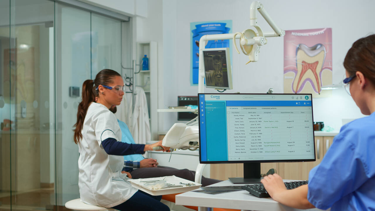 como abrir uma clínica odontológica